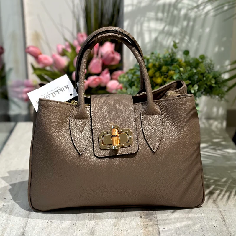 Borsa a Mano Baule Grande Capiente Chiusura Bamboo e Zip Vera Pelle Taupe