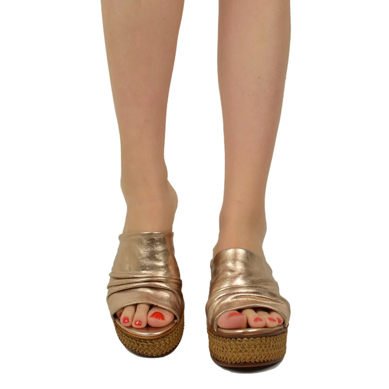 Zeppe Donna in Pelle Laminata Taupe con Plateau Made in Italy