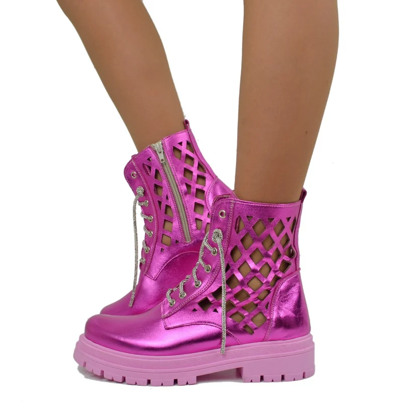 Stivaletti Donna Biker in Pelle Traforata Laminata Fuxia