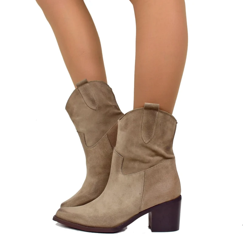 Stivaletti Texani in Pelle Scamosciata Taupe con Tacco Medio