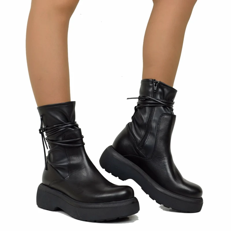 Stivaletti Donna Platform Elasticizzati Neri con Lacci
