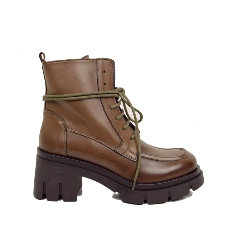 Polacchino Brogue Donna in Pelle Marroni con Cuciture Made in Italy