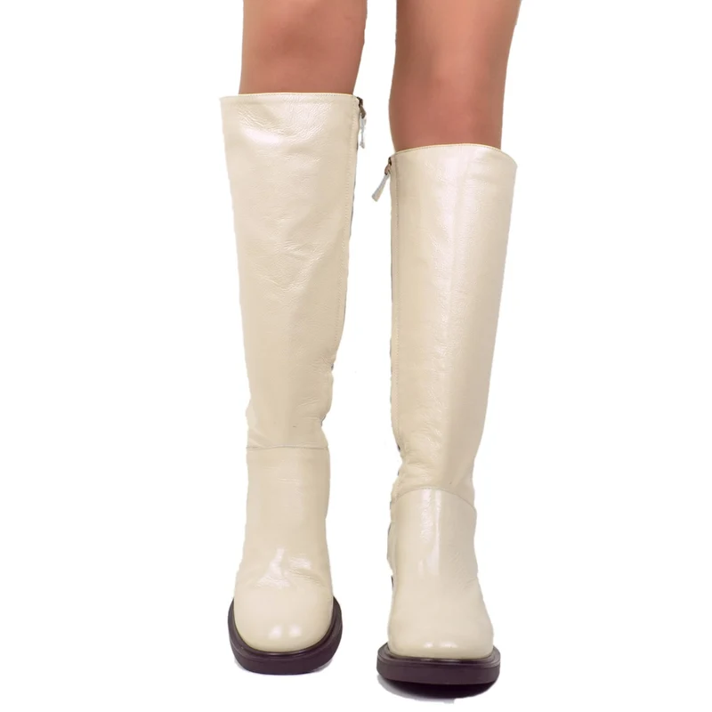 Stivali Donna Cavallerizza in Pelle Vernice Bianca Made in Italy.