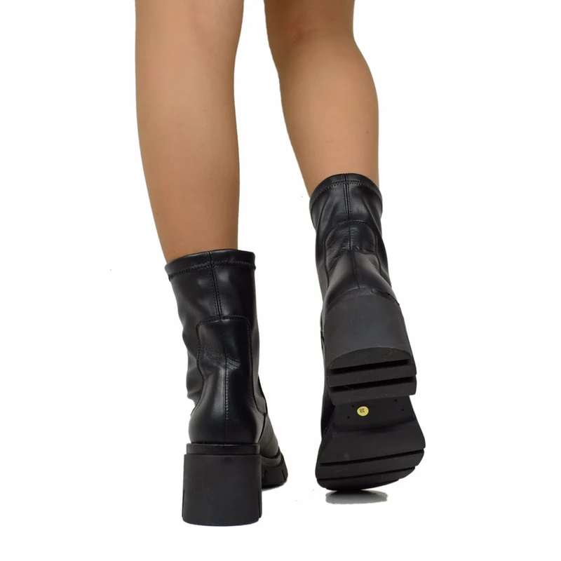 Stivaletti Donna Elasticizzati in Pelle Neri Made in Italy