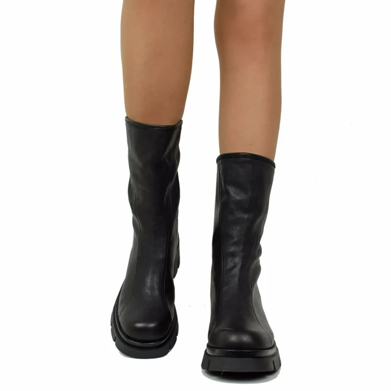 Stivaletti Donna Neri in Pelle Made in Italy con Zip Posteriore