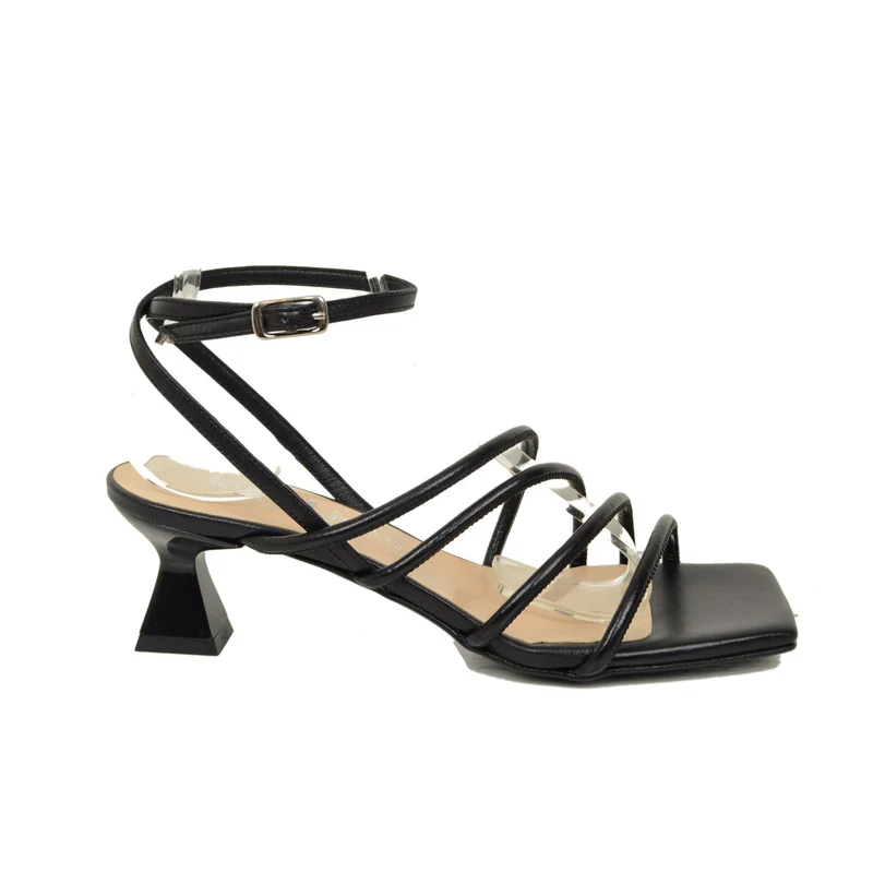 Sandali Donna Neri con Tacco a Rocchetto Made in Italy