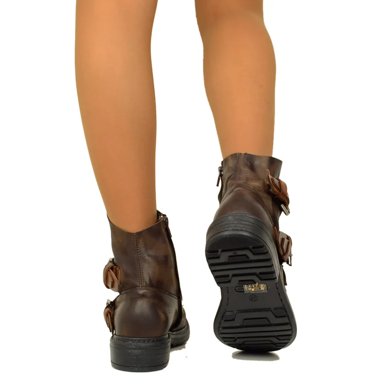 Stivaletti Donna Biker in Pelle Testa di Moro con Fibbie