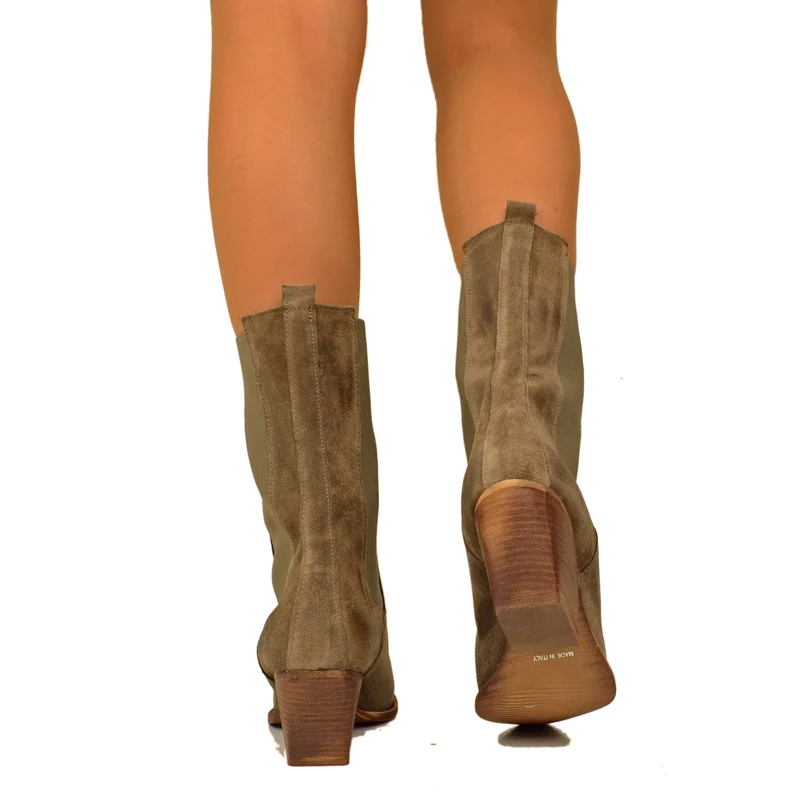 Stivali Texani Scamosciati color Taupe con Inserti Elasticizzati