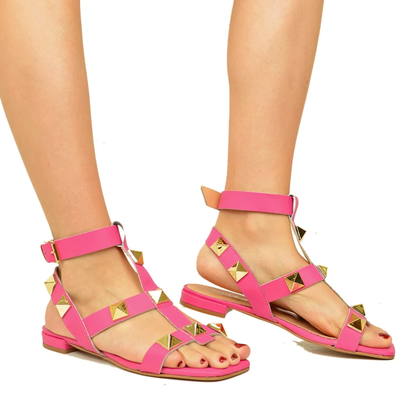 Sandali Donna Fuxia con Borchie Piramidali Made in Italy
