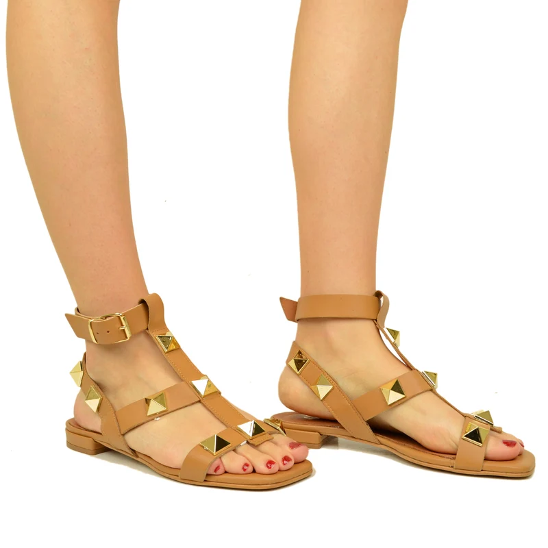 Sandali Donna Cuoio con Borchie Piramidali Made in Italy