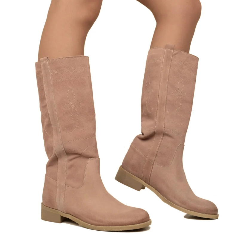 Stivali Camperos Donna Scamosciati color Rosa con Ricami