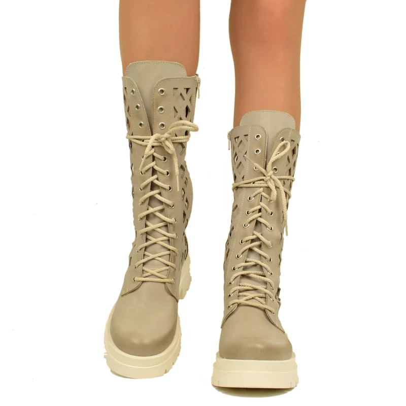 Stivali Biker Donna Traforati in Pelle Beige Made in Italy