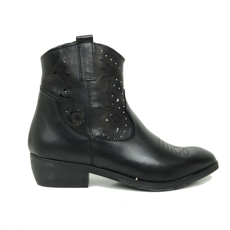 Stivaletti Texani Donna Neri in Pelle Traforata con Borchie