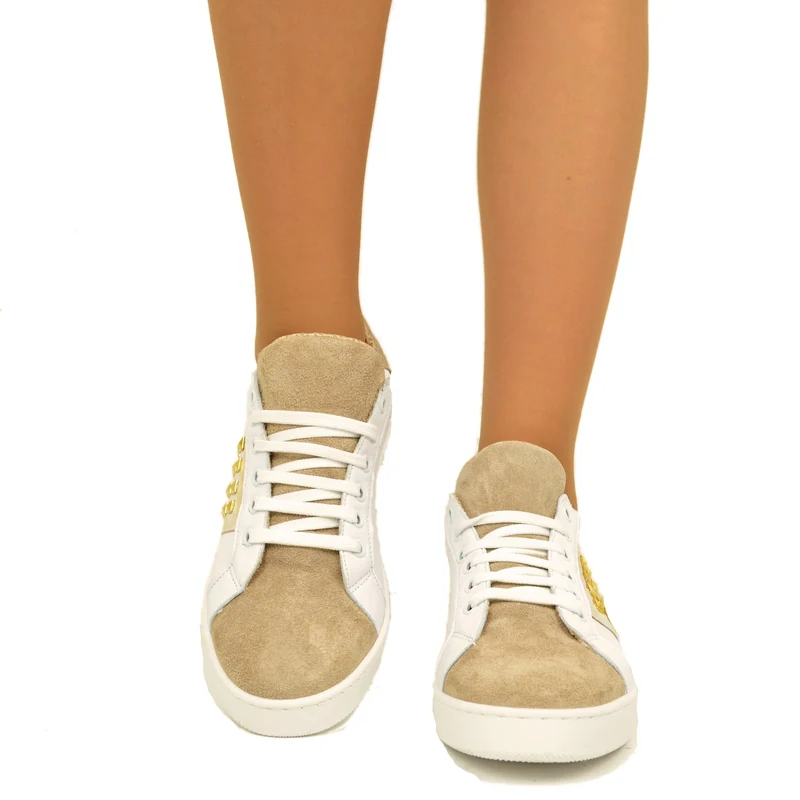 Sneakers Donna Bianche e Camoscio Beige con Borchie