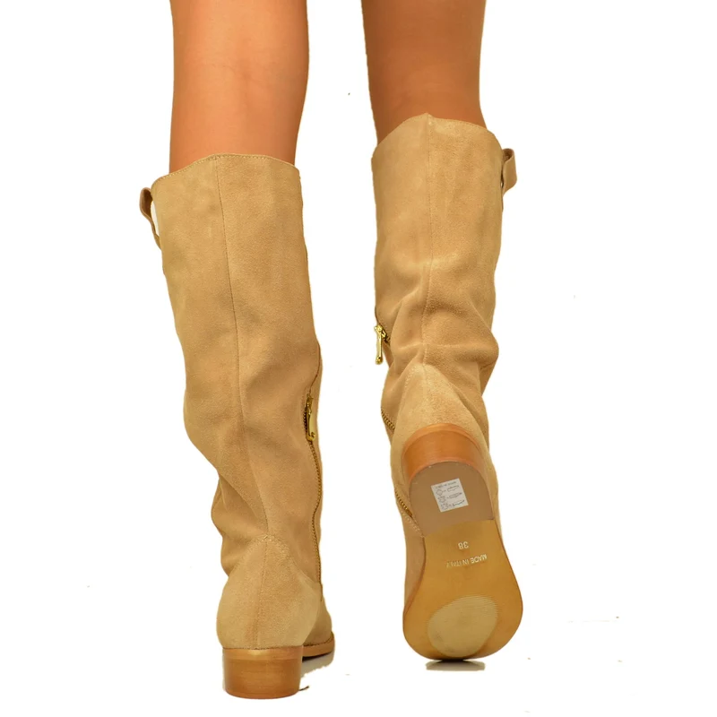 Stivali Donna Alti in Camoscio Beige con Zip Made in Italy