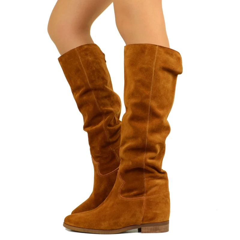 Stivali Donna in Pelle Scamosciata con Zeppa Interna Made in Italy