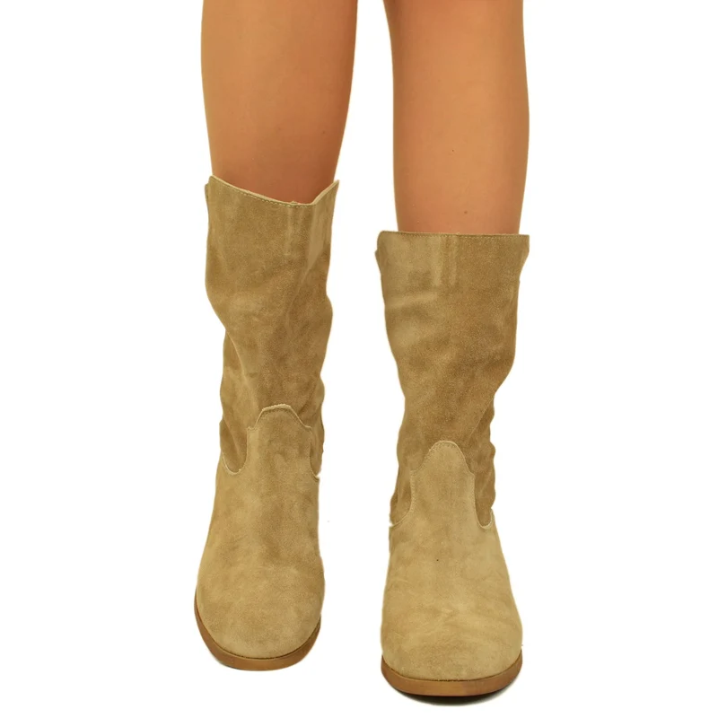 Stivaletti Donna Beige in Camoscio con Zeppa Interna
