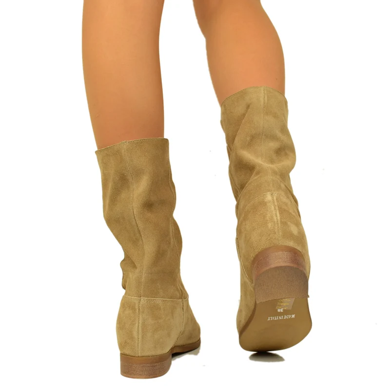 Stivaletti Donna Beige in Camoscio con Zeppa Interna