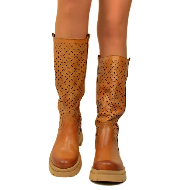 Stivali Donna Traforati in Pelle Cuoio con Fondo Platform