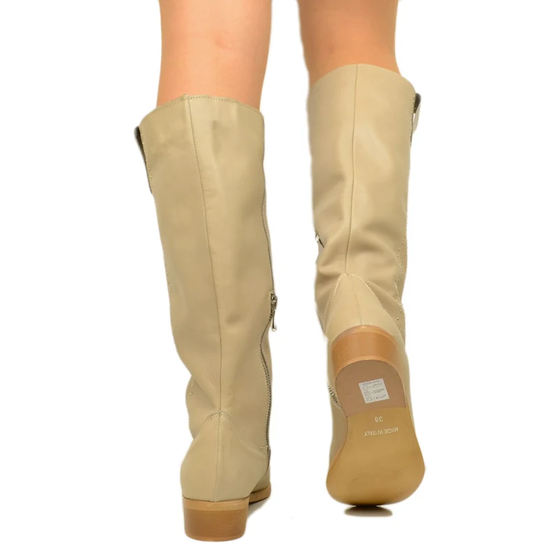 Stivali Donna Alti in Pelle Beige con Borchie Made in Italy