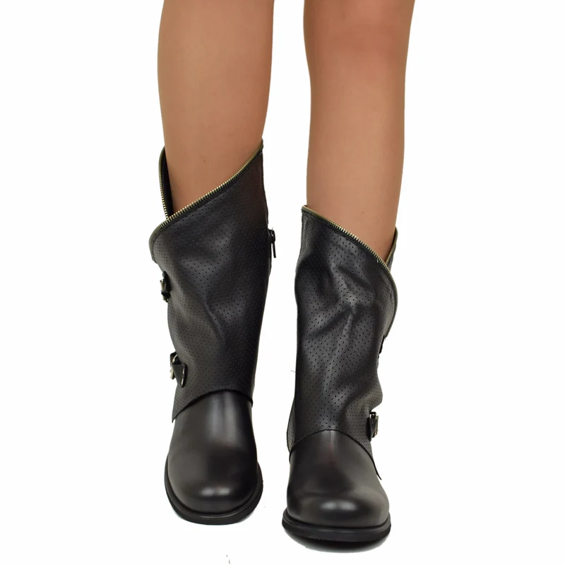 Stivali Neri Traforati Biker Boots Donna con Fibbie in Vera Pelle