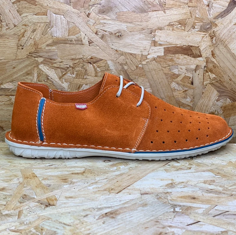 On Foot Herren-Schuhe aus perforiertem Leder – Orange