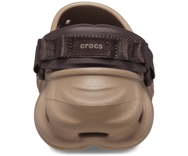 CROCS Unisex Echo Clog - Latté