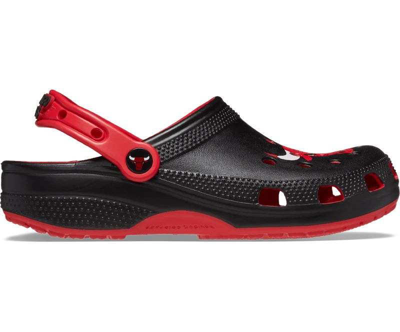 CROCS Unisex NBA Chicago Bulls Classic Clog - Varsity Red