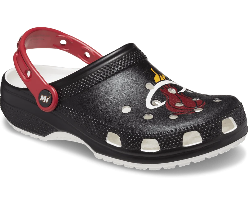 CROCS Unisex NBA starke Hitze Classic Clog - Schwarz