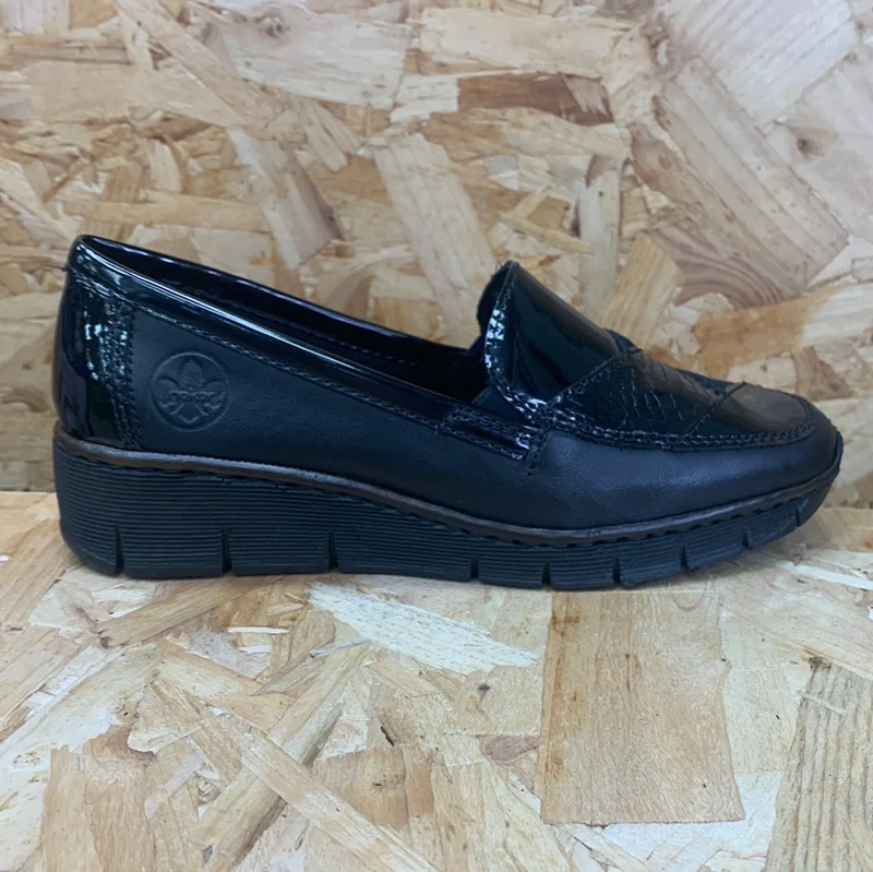 Rieker Modischer Slip-On-Loafer mit Keilabsatz für Damen – Schwarz