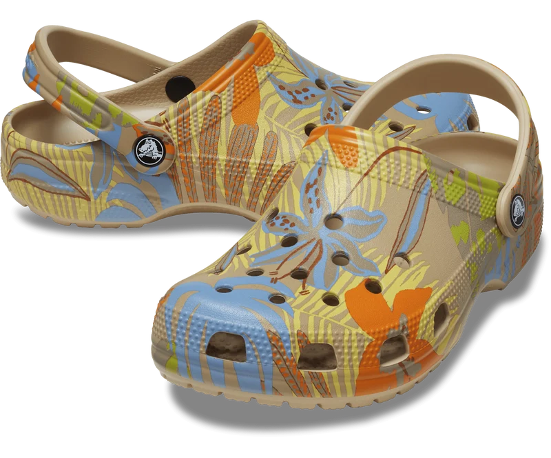 Crocs Unisex Classic Resort Clog – Chai