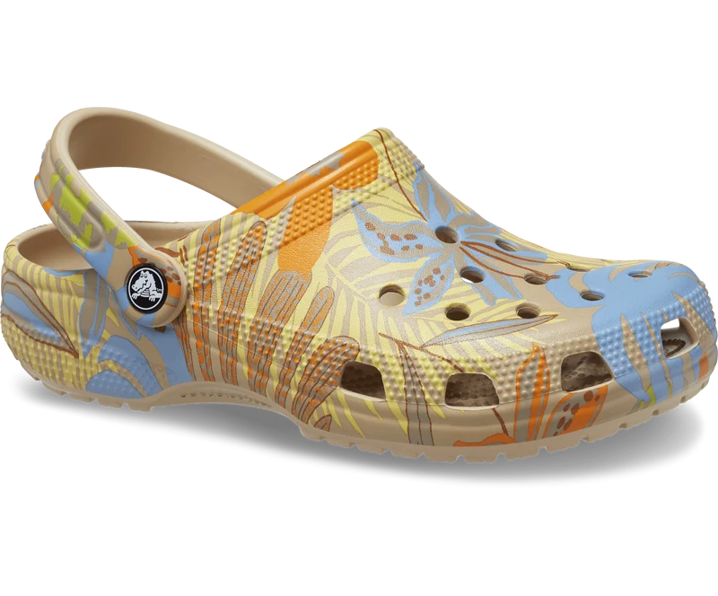Crocs Unisex Classic Resort Clog – Chai