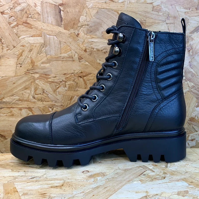 Carmela Modische Damen-Stiefelette aus Leder – Schwarz