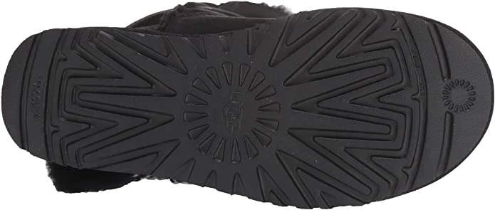 UGG - Klassischer kurzer Charm-Stiefel – Schwarz