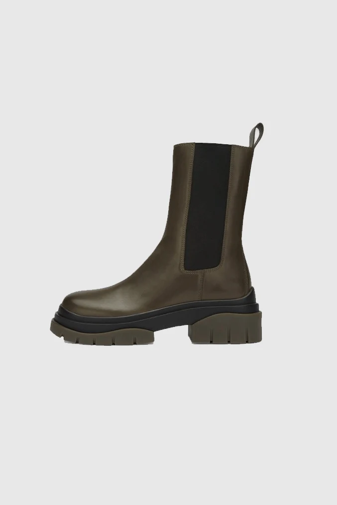 Storm Boots Mud