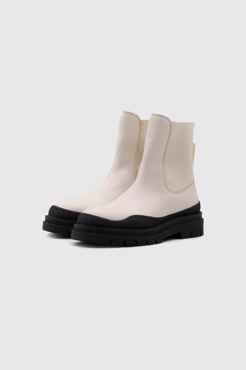 SB39030A Chelsea Boots Ivory