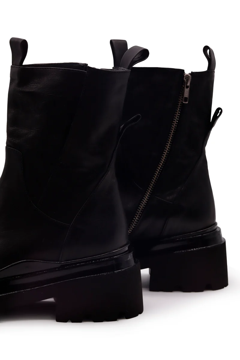 Ankle Boot Shiny Black