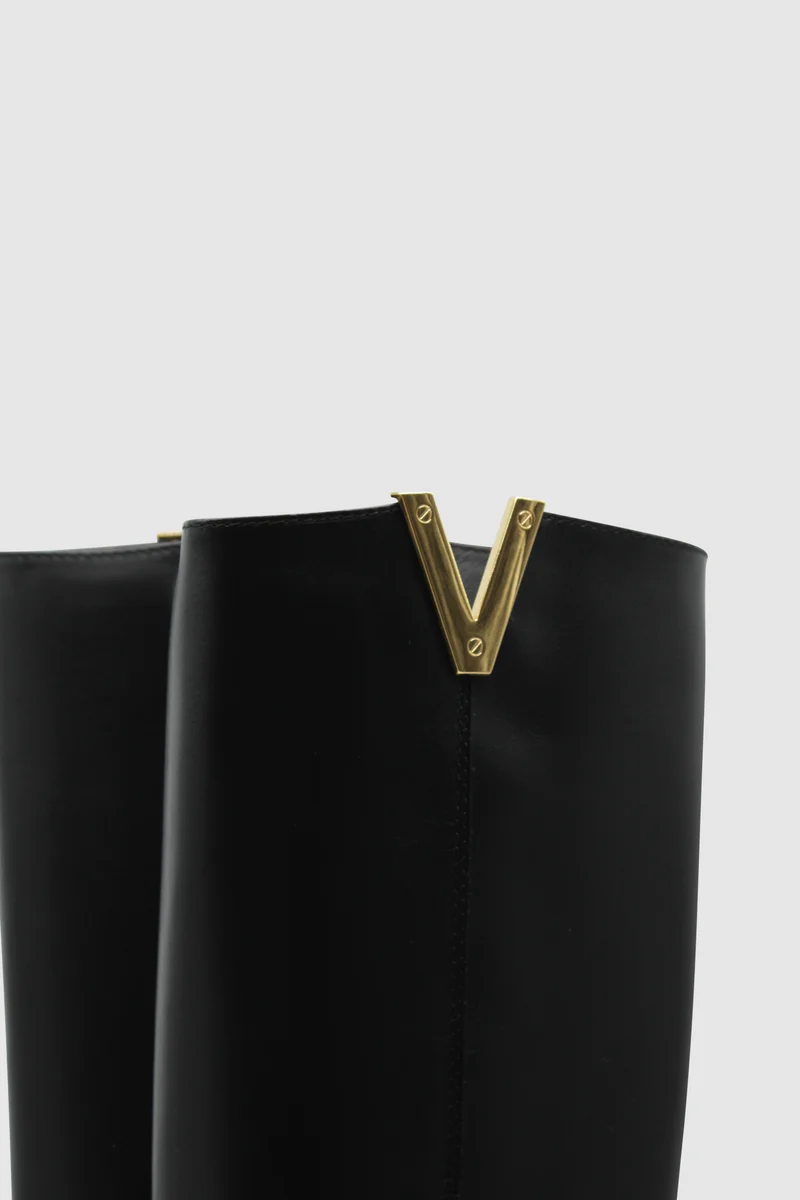 Hohe Stiefel