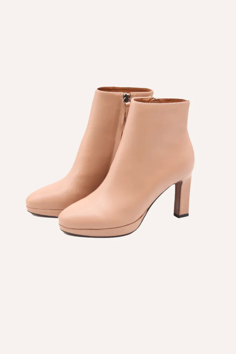 Absatz-Stiefelette nude