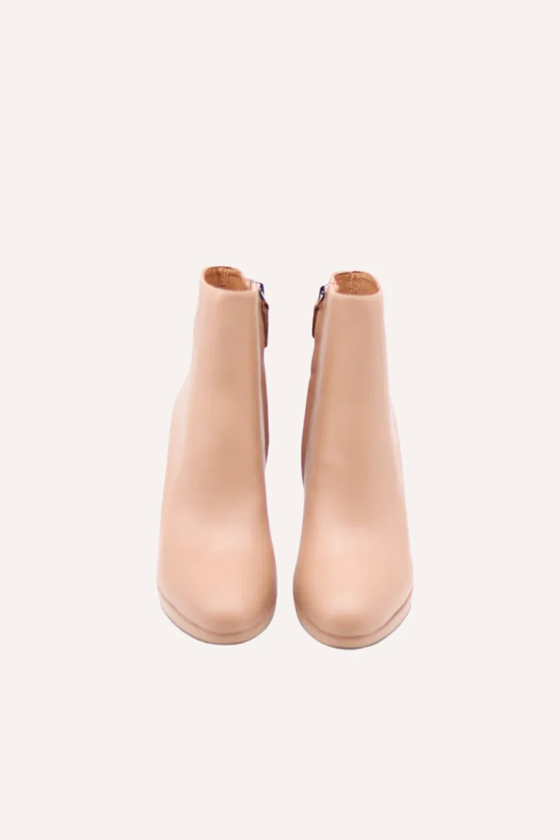 Absatz-Stiefelette nude