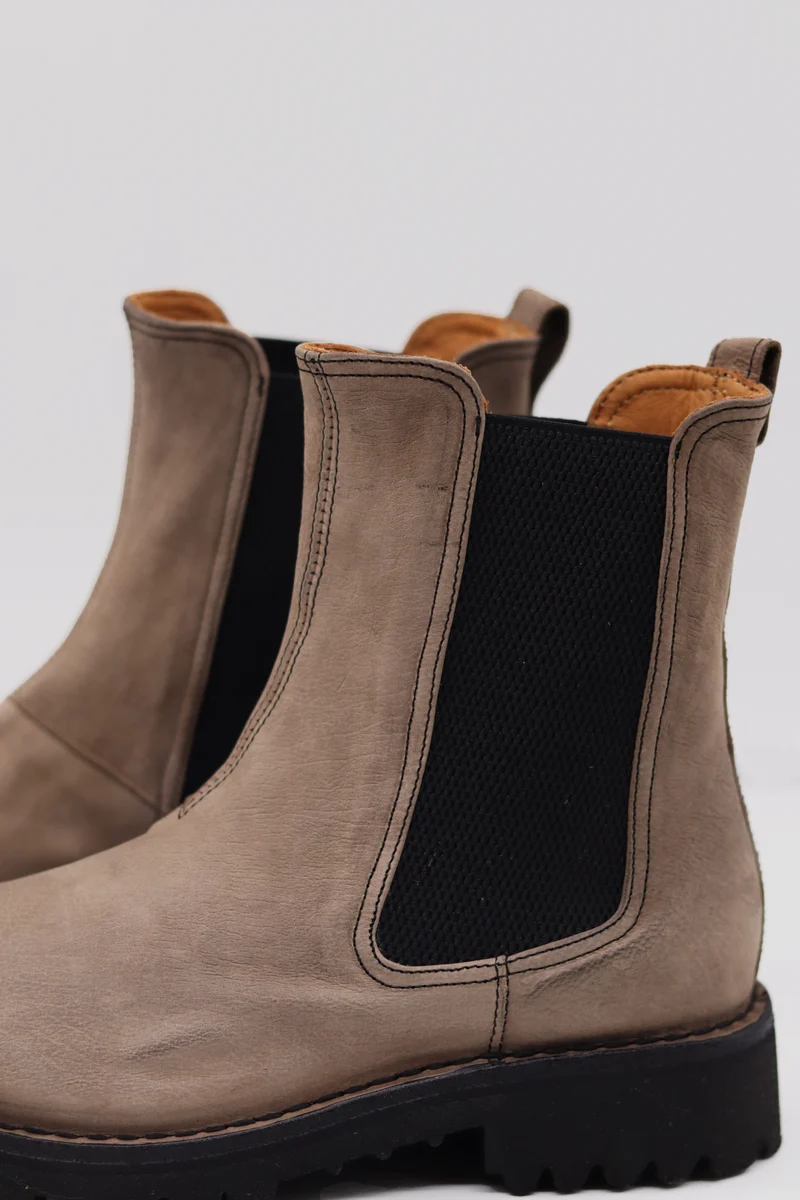 Eternity Massive Boots Creme