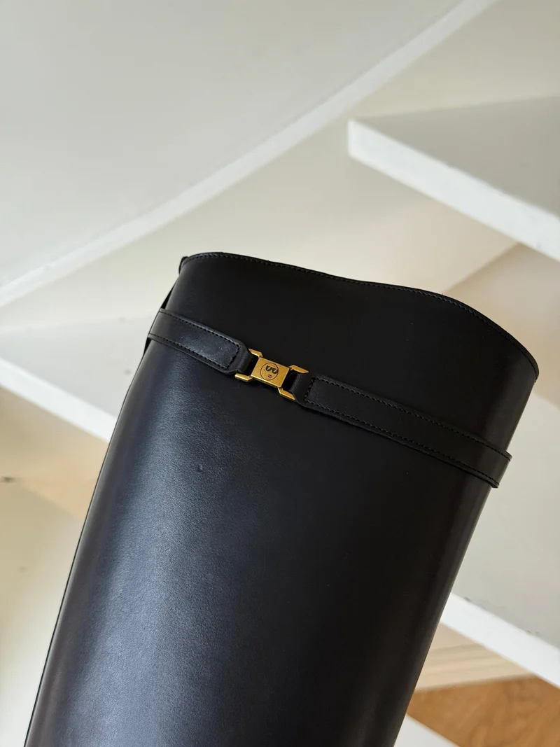Phenumb Copenhagen - Equestra Long Leather PB-D11-EQUES - Black