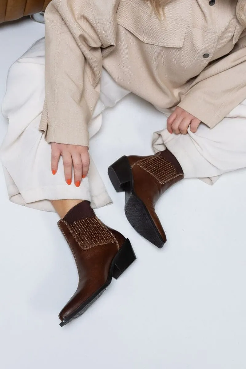 Copenhagen Shoes - The Walking Boot L Cs9041 - 0242 - Dark Cognac