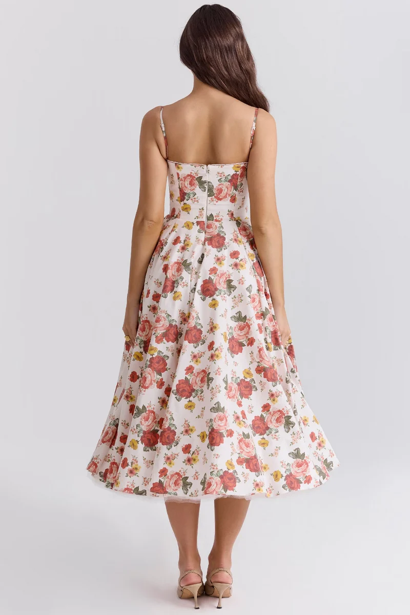 Elegantes Schlankmachendes Kleid für Damen