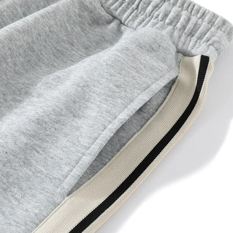 Herren Locker geschnittene Jogginghose mit elastischem Bund, Kordelzug und kontrastfarbenen Seitenstreifen Nord Taschen