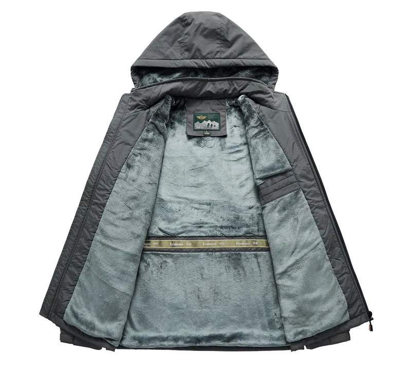 Herren technische Outdoor-Jacke mit wärmendem Teddyfleece-Innenfutter und verstellbarer Kapuze Nord Taschen