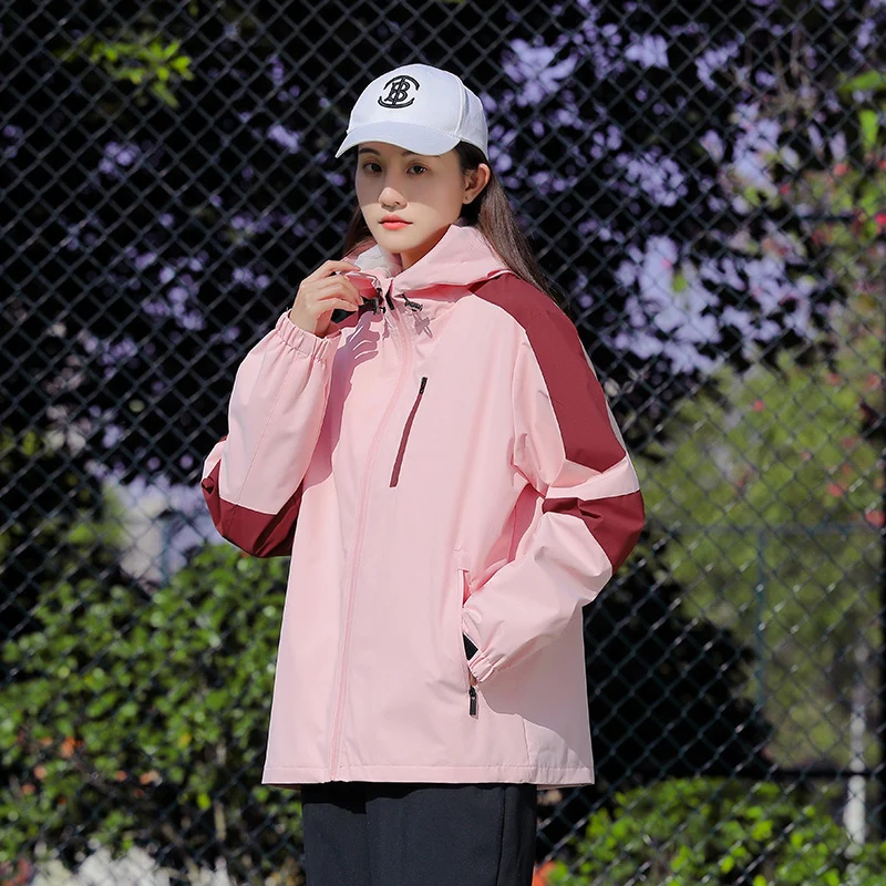 Herren Sportliche Softshell-Outdoorjacke mit Kapuze, Colorblock-Ärmel und wasserabweisender Membran Nord Taschen