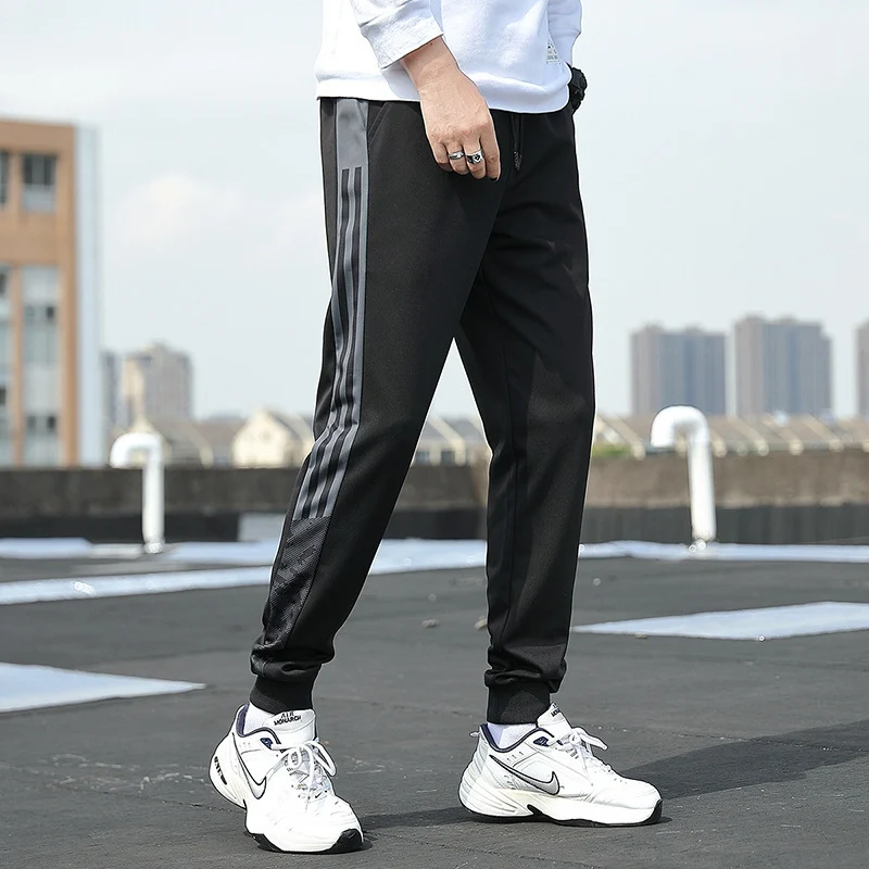 Herren Slim‑Fit Trainingshose mit elastischem Bund, Kordelzug und gerippten Bündchen Nord Taschen