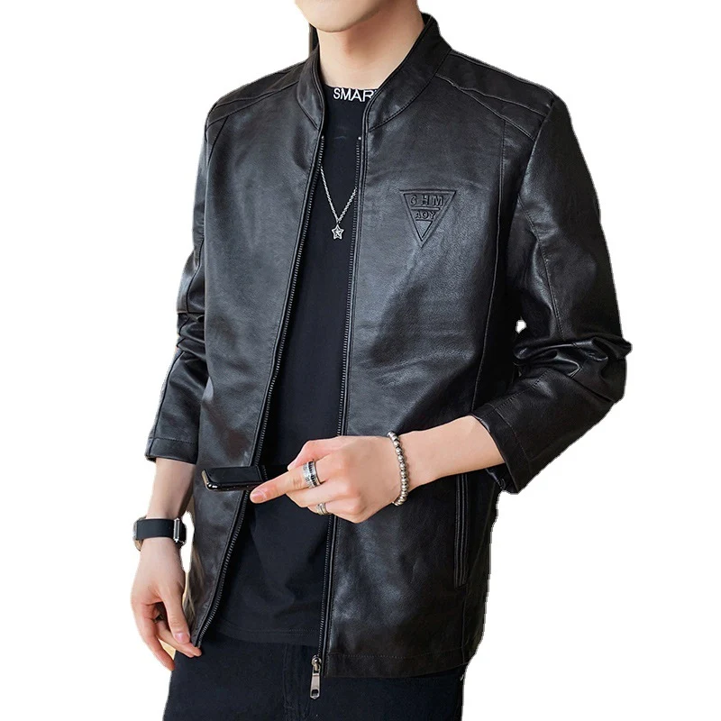 Herren Slim-Fit Kunstleder-Motojacke mit Stehkragen, Zipper-Ärmeln und minimalistischer Logo‑Applikation Nord Taschen