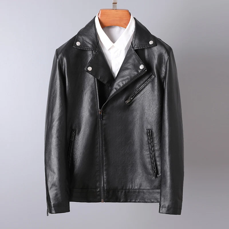 Herren Slim-Fit Kunstleder-Motojacke mit asymmetrischem Reißverschluss und cleanem Reverskragen Nord Taschen